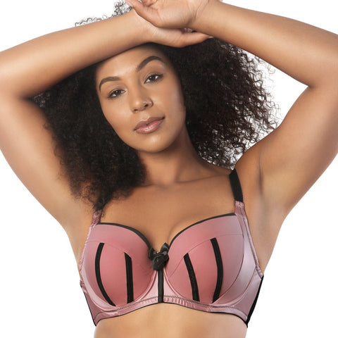 Licious-essentials - LIVERA LINGERIE light padded bra, Available in size 36E  🔥🔥🔥🔥🔥 Baddies with the tiny waist and boobs, this bra is for you. It  packs all the boobs and gives it